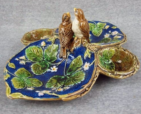 Forester-majolica-bird-strawberry-server Lovebirds strawberry server