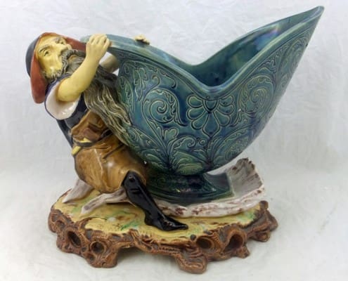 Schiller-majolica-gnome-helmet-vase